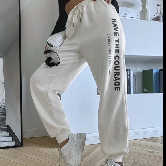 🔥Sweatpants 🔥 - Picture 2 of 6